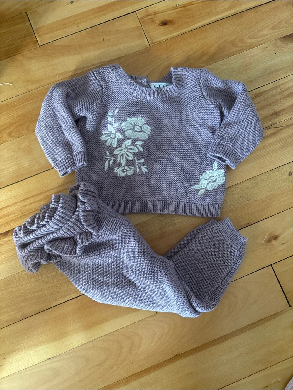 Nicole Milker Lilac Knit Baby Sweater Set - Size 0 to 3 months - Never Worn